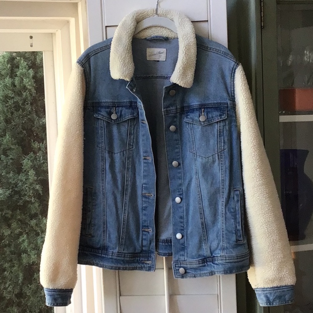 Blue Denim Jean Jacket with Faux Fur